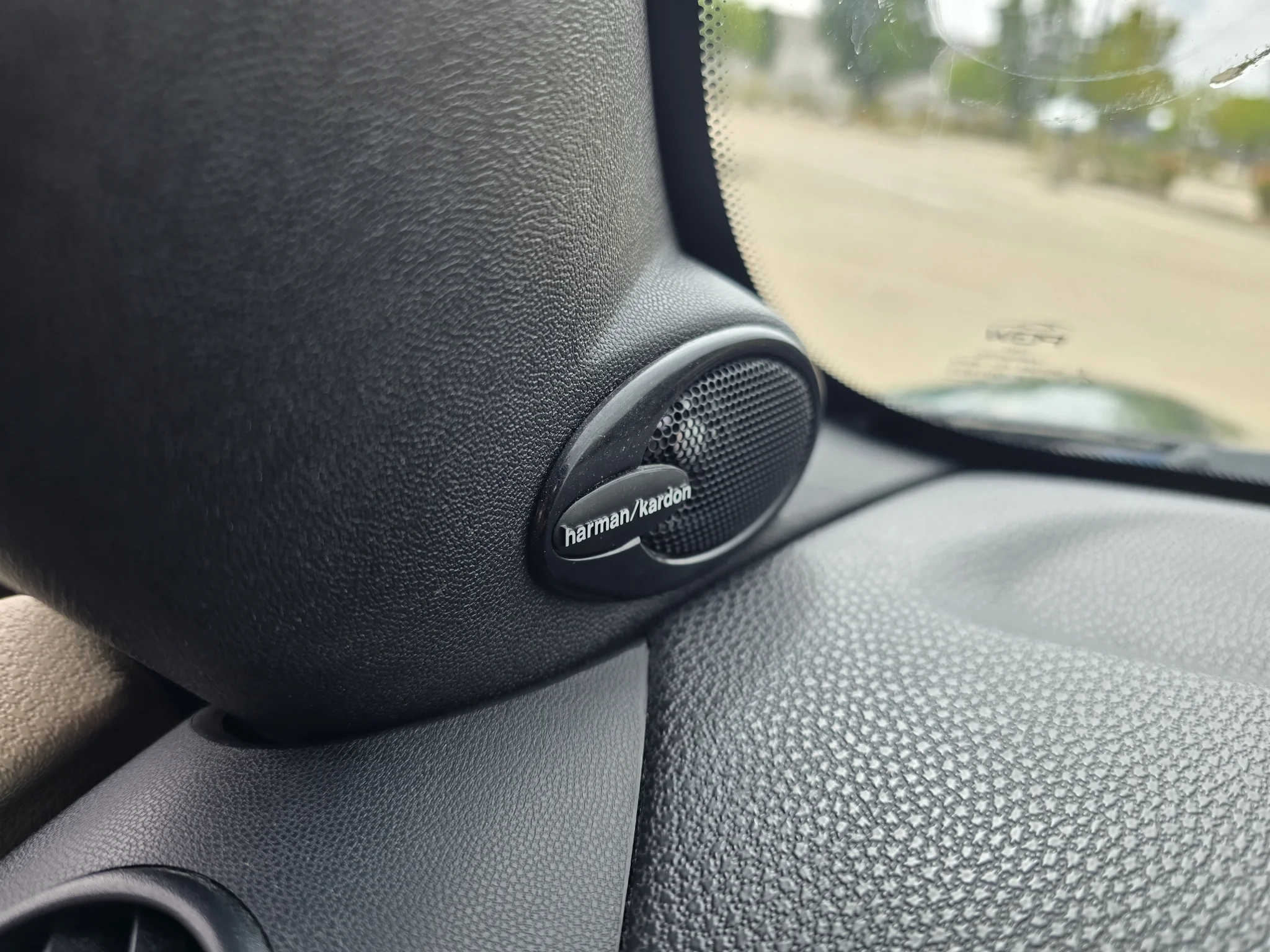 Used 2013 Green MINI S image 31