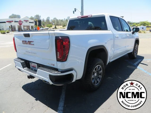 Used 2025 White GMC AT4 image 5