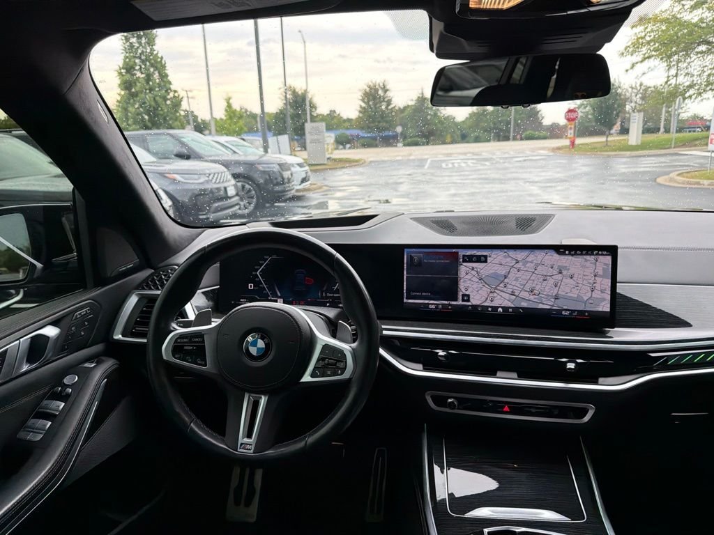 Used 2024 Black Sapphire Metallic BMW M60i image 16