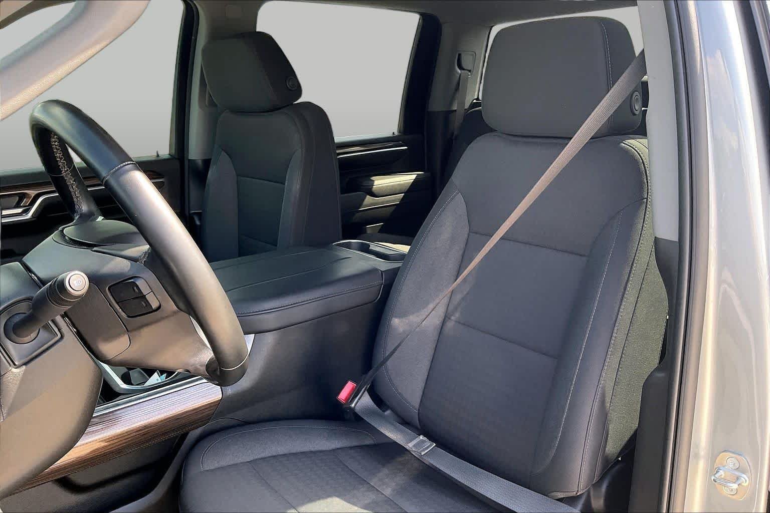 Used 2024 Sterling Gray Metallic Chevrolet LT image 8