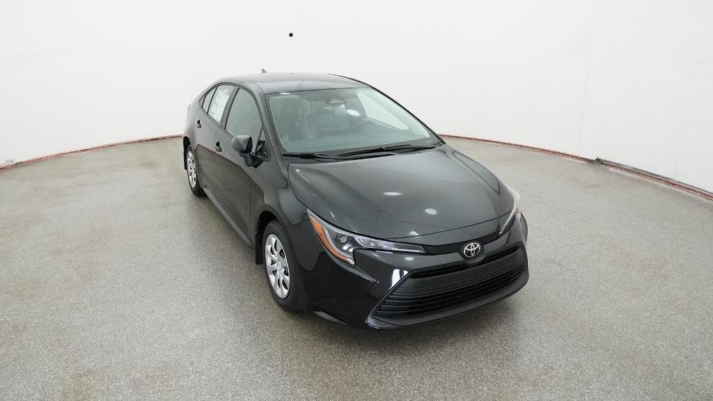 New 2026 Midnight Black Metallic Toyota LE image 15