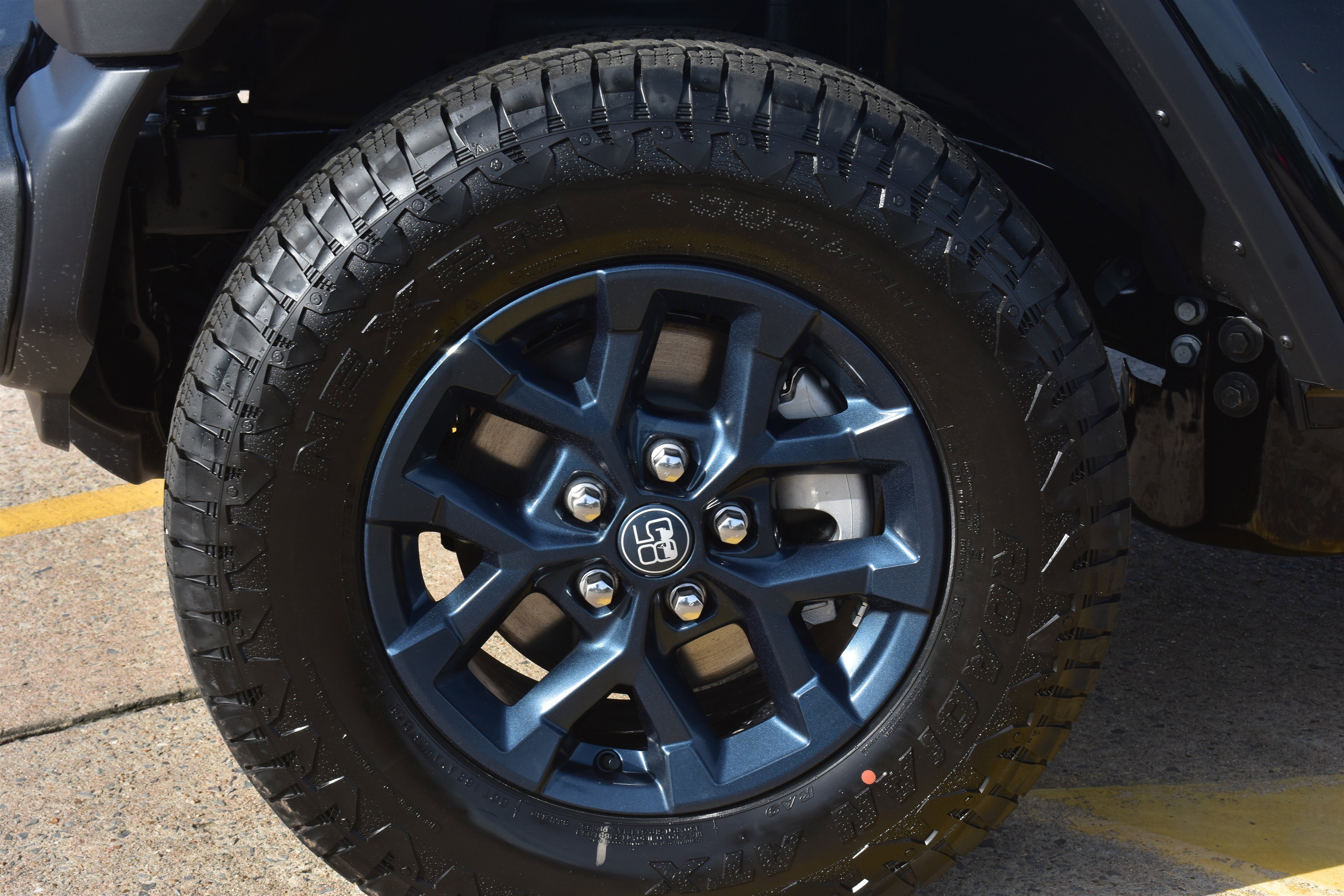 New 2026 Black Clear-Coat Exterior Paint Jeep 85th Anniversary image 10