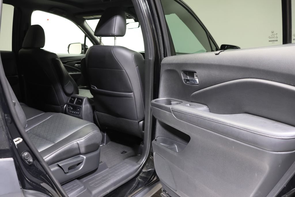 Used 2019 Crystal Black Pearl Honda Elite image 44