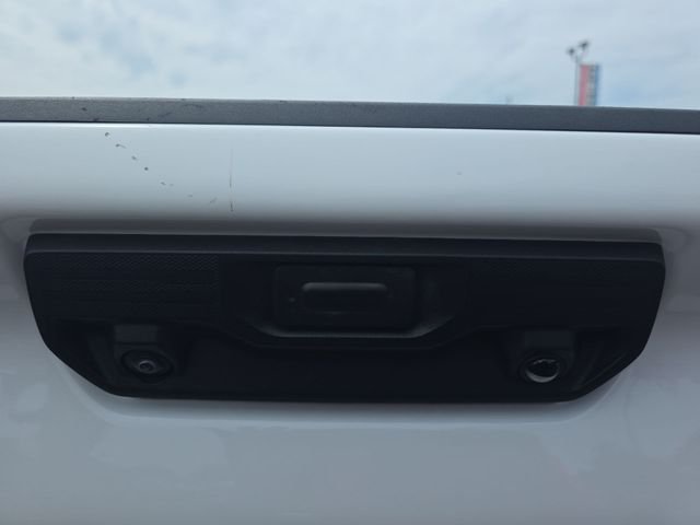 Used 2025 White Chevrolet LT image 14