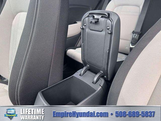 New 2026 Onyx Black Hyundai SEL image 18