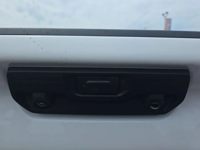 Used 2025 White Chevrolet LT image 14
