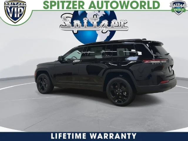New 2027 High-Gloss Black Paint Jeep Limited image 12