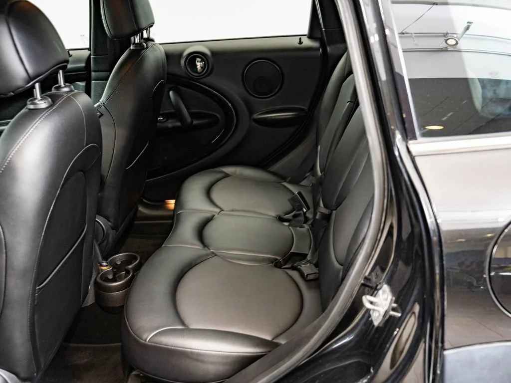 Used 2016 Absolute Black Metallic MINI  image 39