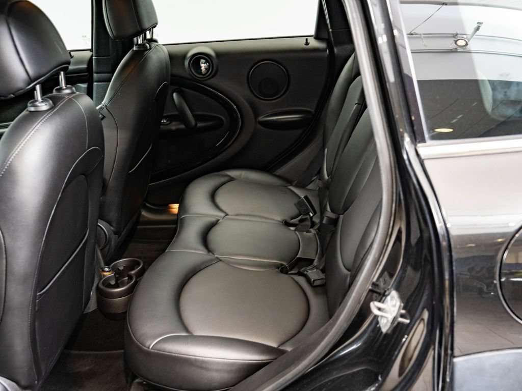 Used 2016 Absolute Black Metallic MINI  image 39