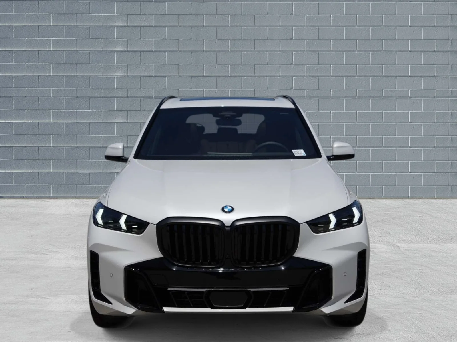 New 2026 Mineral White Metallic BMW sDrive40i image 2