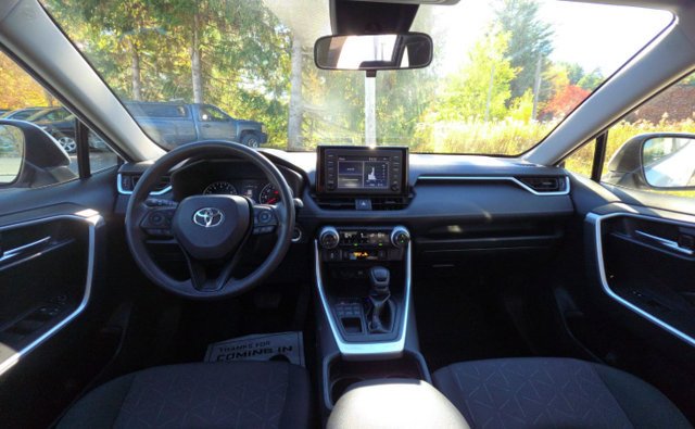 Used 2019 Super White Toyota XLE image 3
