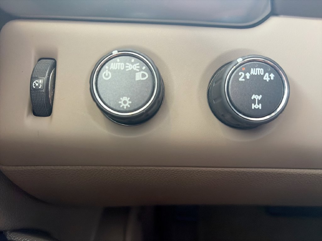 2017 Chevrolet Tahoe LS - Photo 18