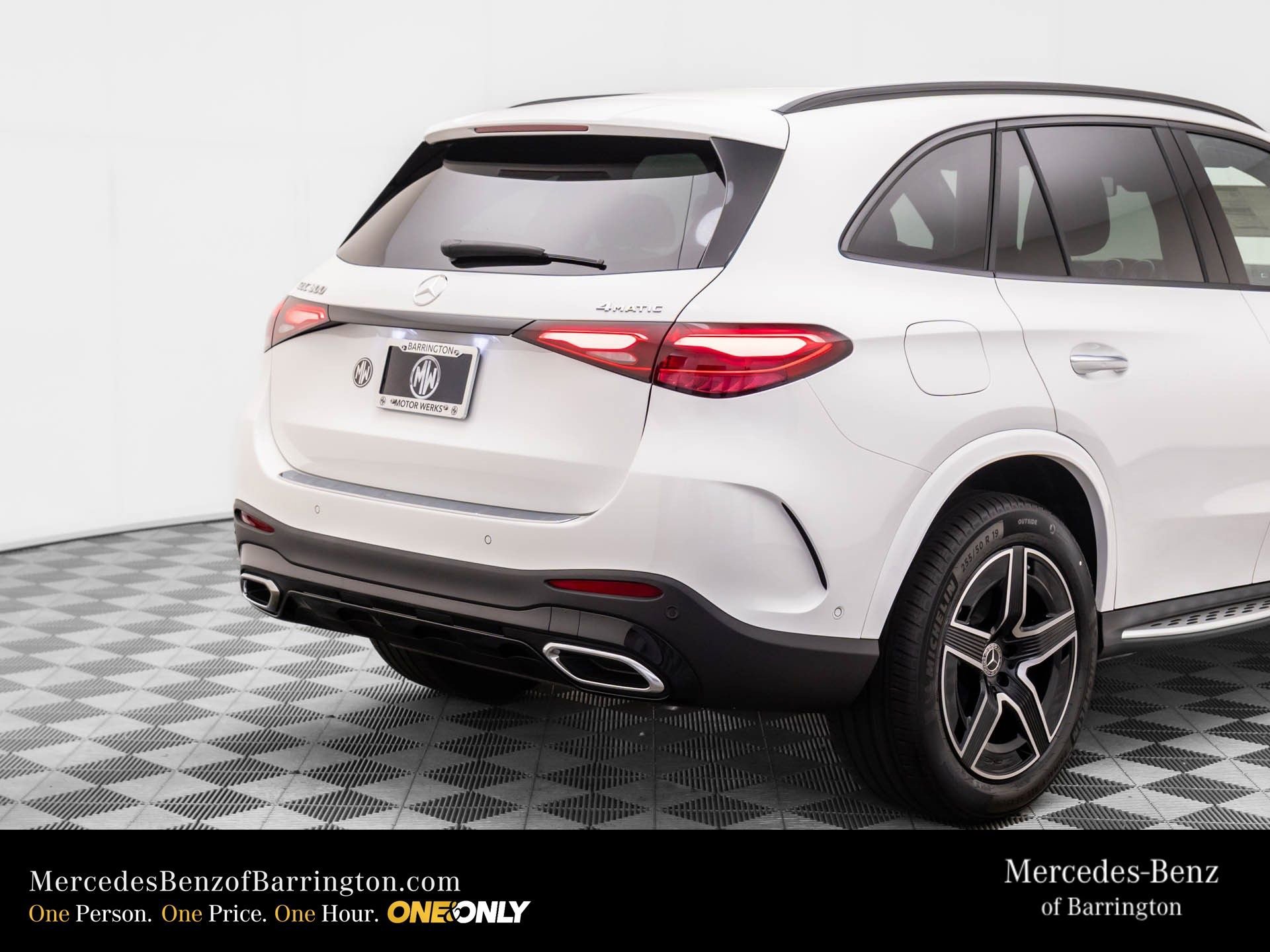 New 2026 Polar White Mercedes-Benz GLC 300 image 81