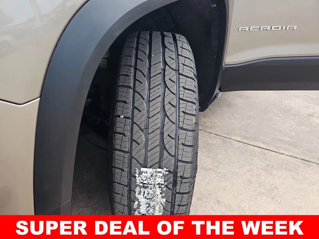 Used 2023 Gray GMC SLE image 36