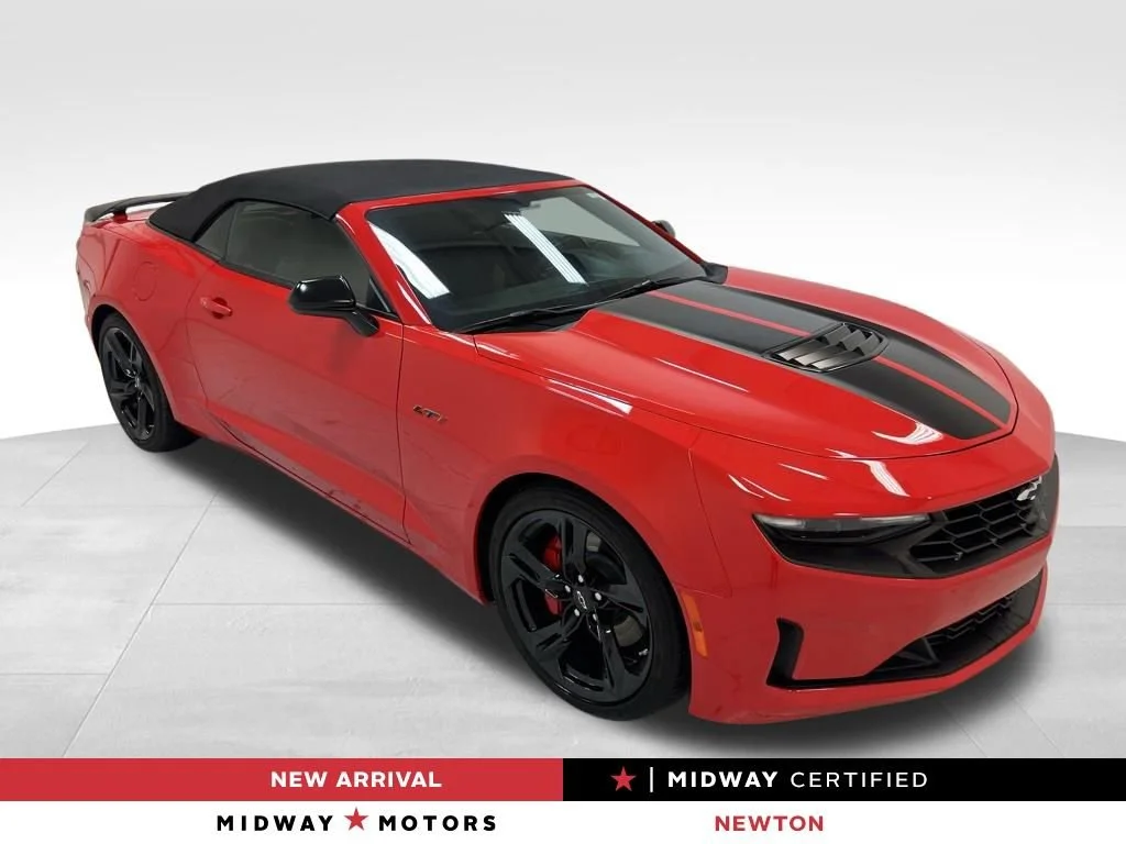 2021 Chevrolet Camaro 6.2 Convertible LT1's photo