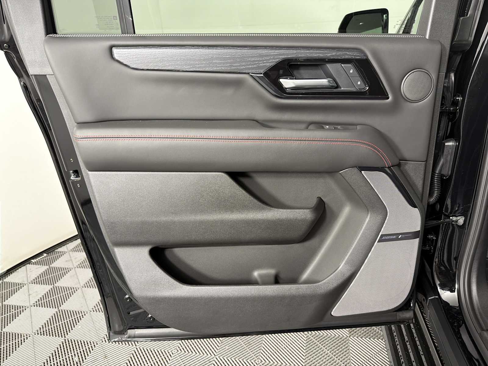 2026 GMC Yukon XL AT4 Ultimate - Photo 23