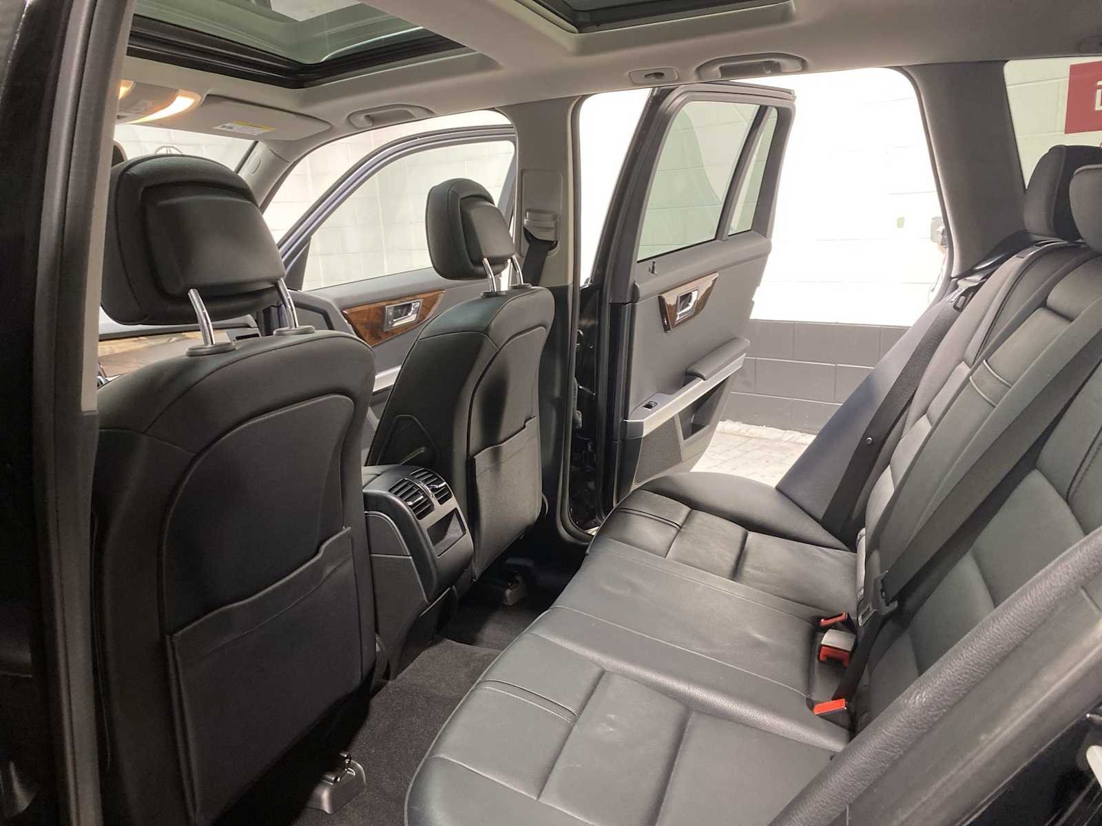 Used 2010 Black Mercedes-Benz GLK 350 image 12