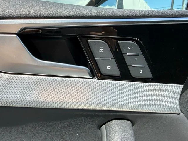 Used 2025 White Audi  image 13