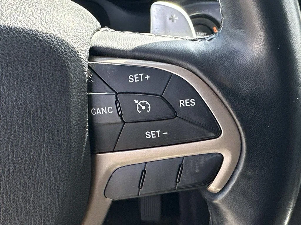 Used 2015 White/off-white Jeep Laredo image 25
