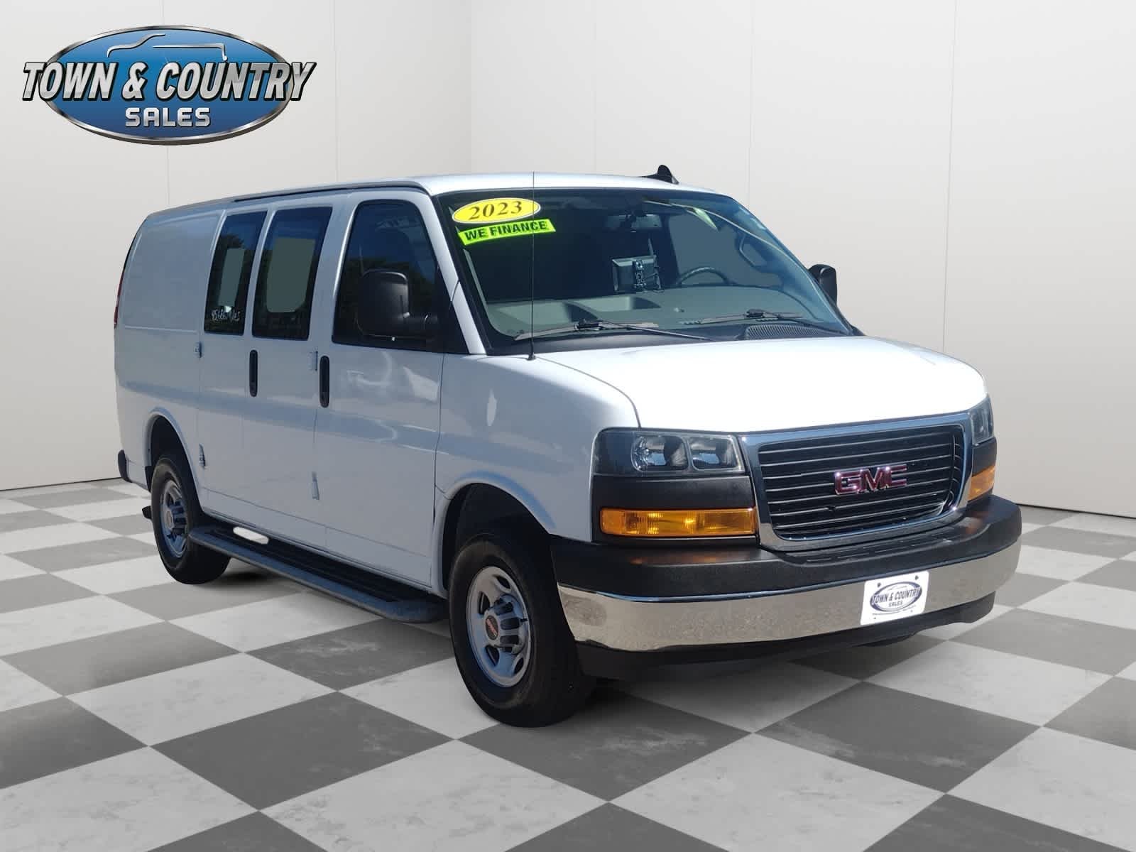 2023 GMC Savana Cargo