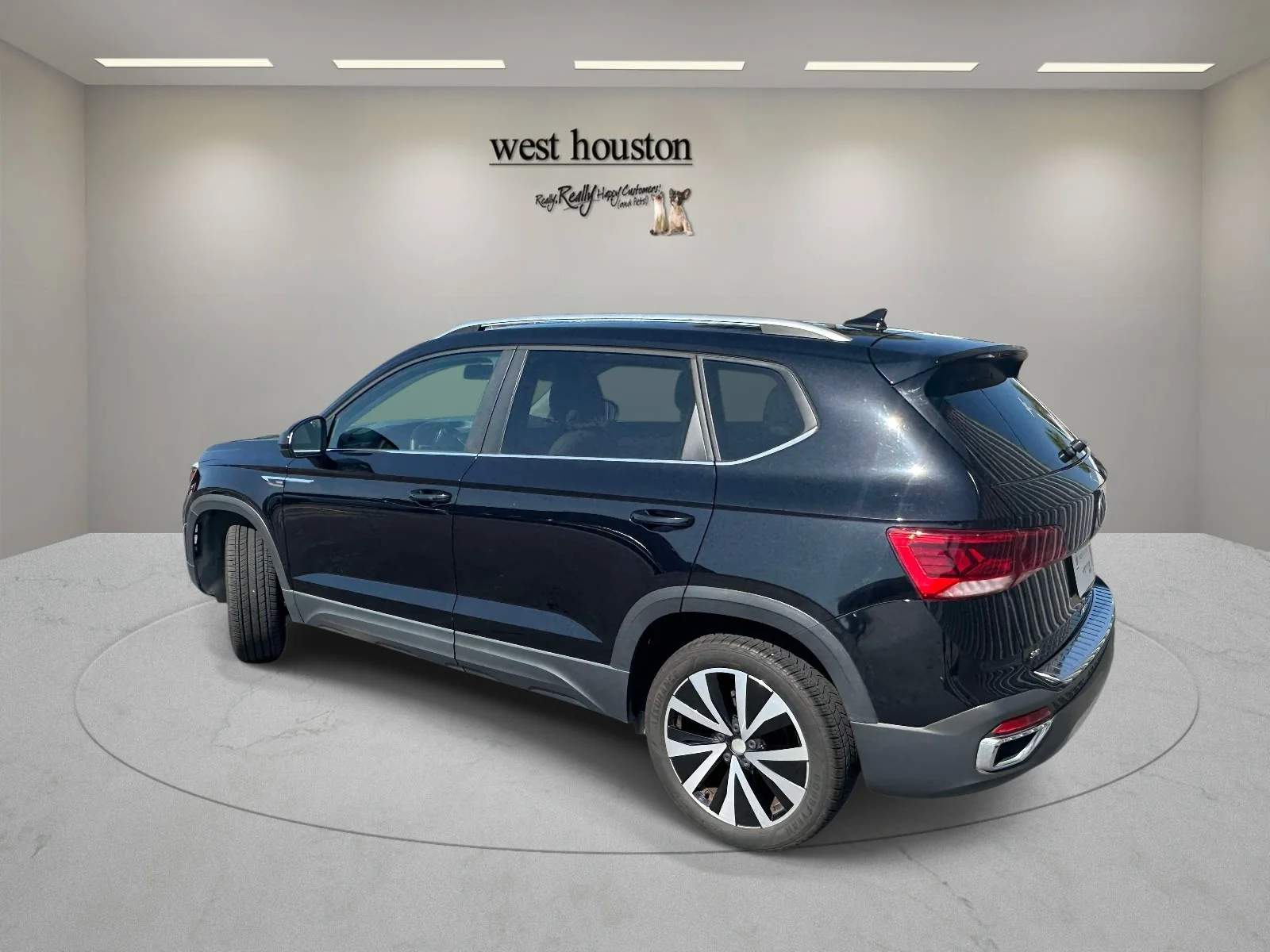 Used 2022 Black Volkswagen SE image 11