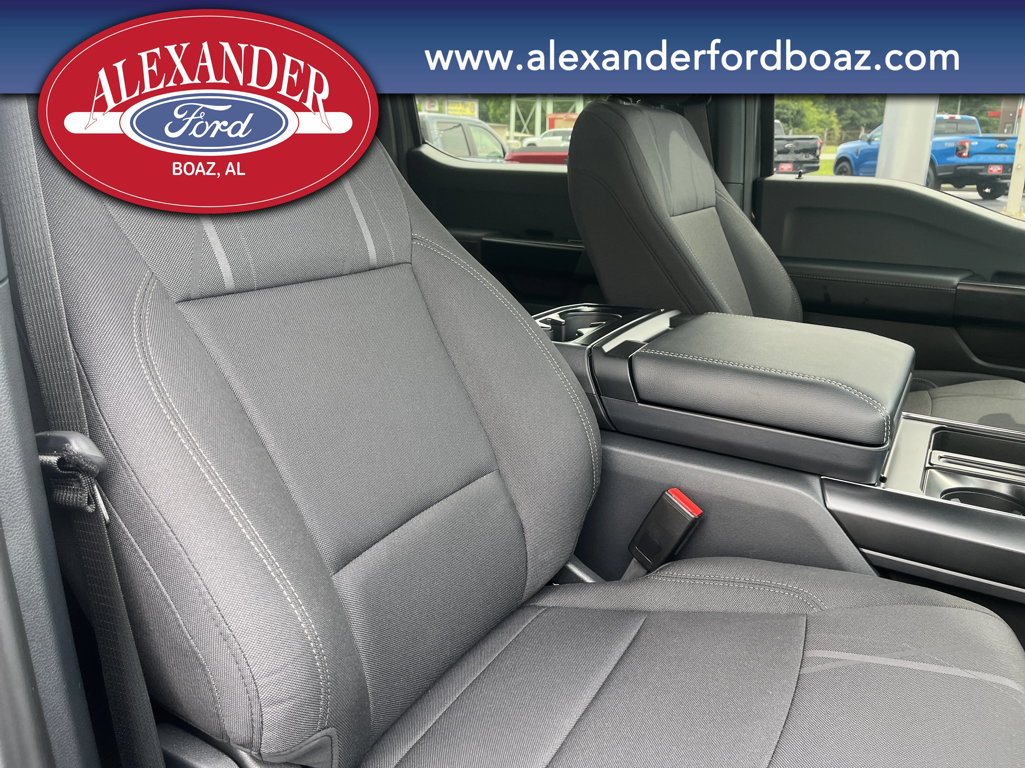 New 2026 Carbonized Gray Metallic Ford Lobo image 18