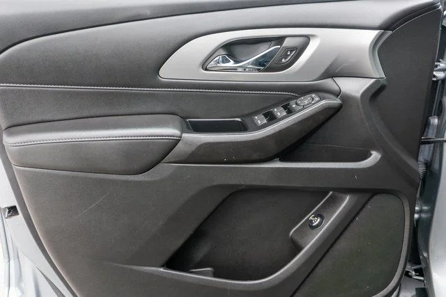Used 2023 Gray Chevrolet LT image 16