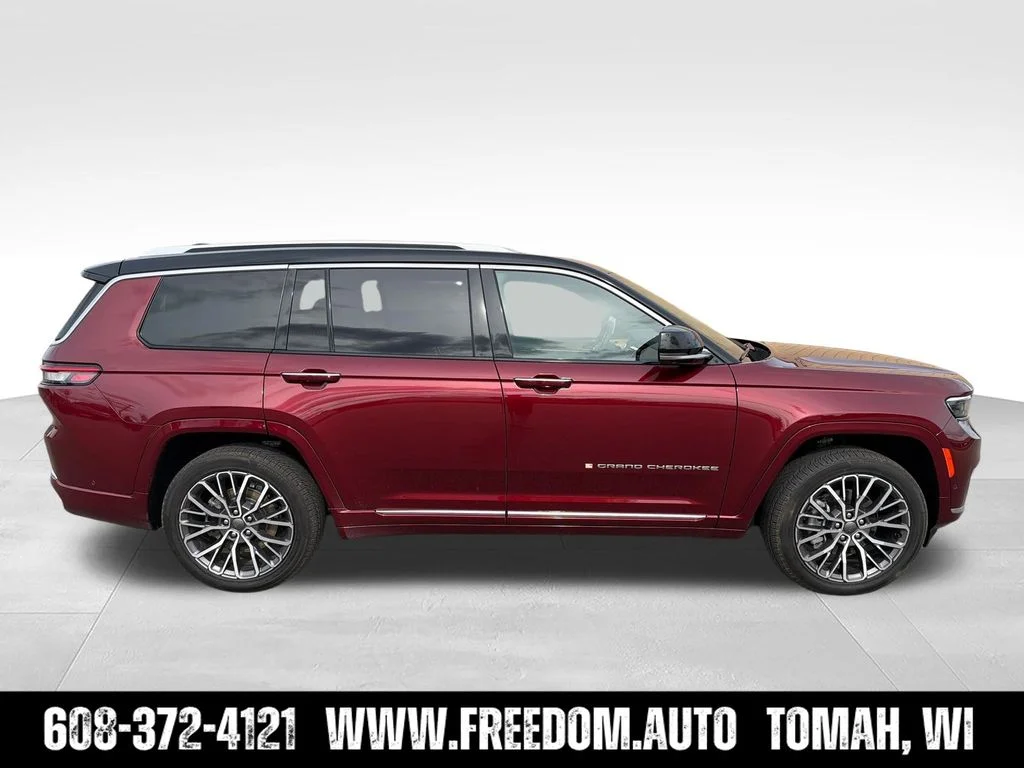 Used 2023 Velvet Red Pearlcoat Jeep Summit image 6