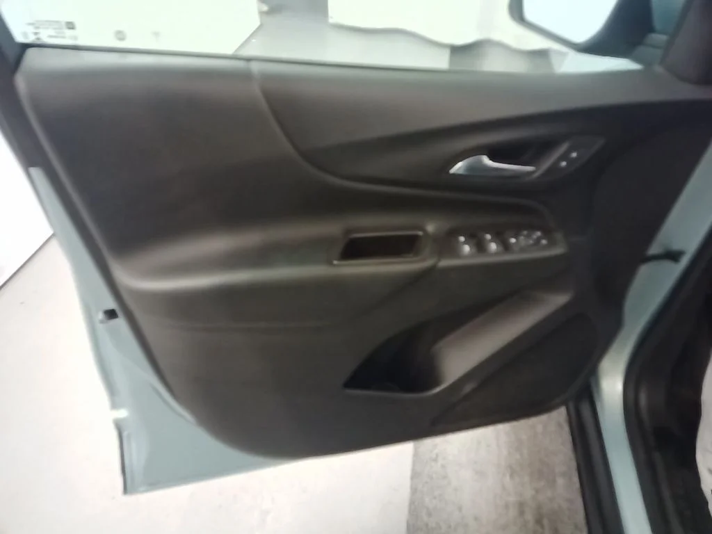 Used 2022 Seaglass Blue Metallic Chevrolet LT image 5