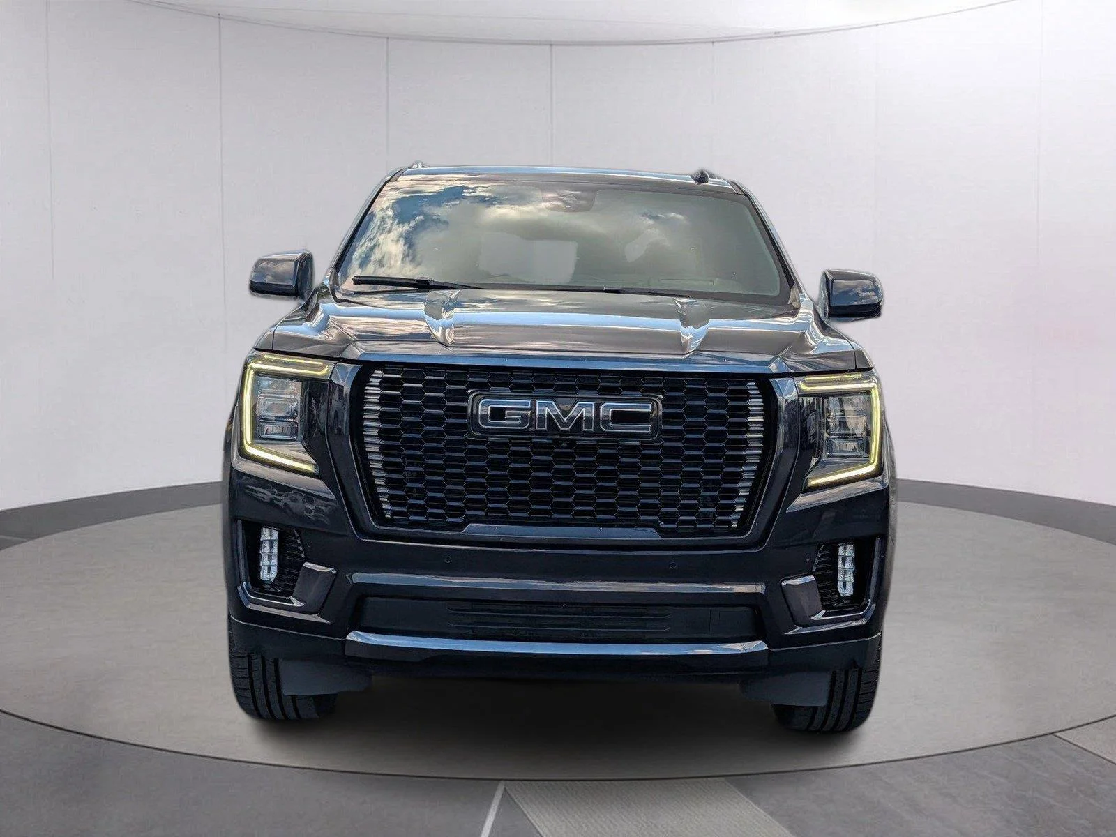 Certified Used 2023 TITANIUM RUSH METALLIC GMC Denali Ultimate image 8