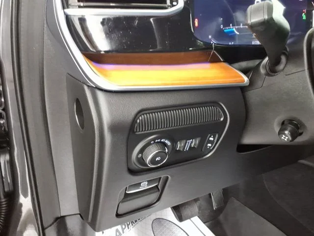 Used 2024 Gray Jeep Series III image 17