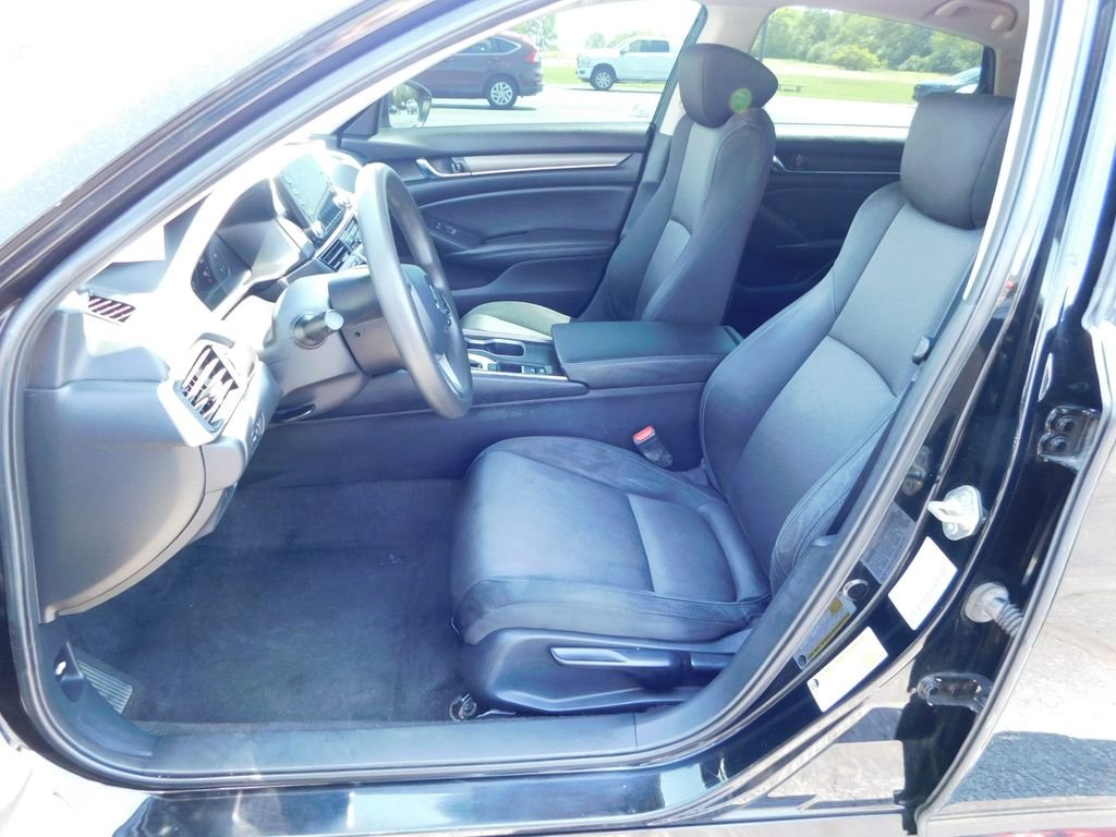 Used 2020 Black Honda LX image 12