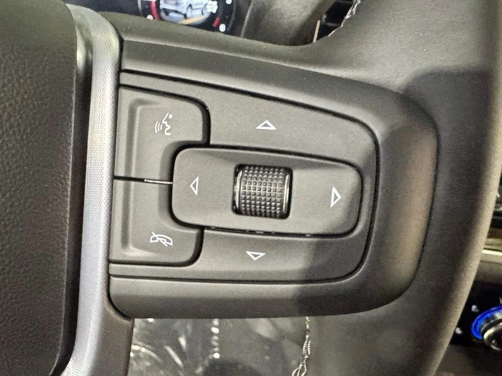 New 2026 Onyx Black GMC Elevation image 17
