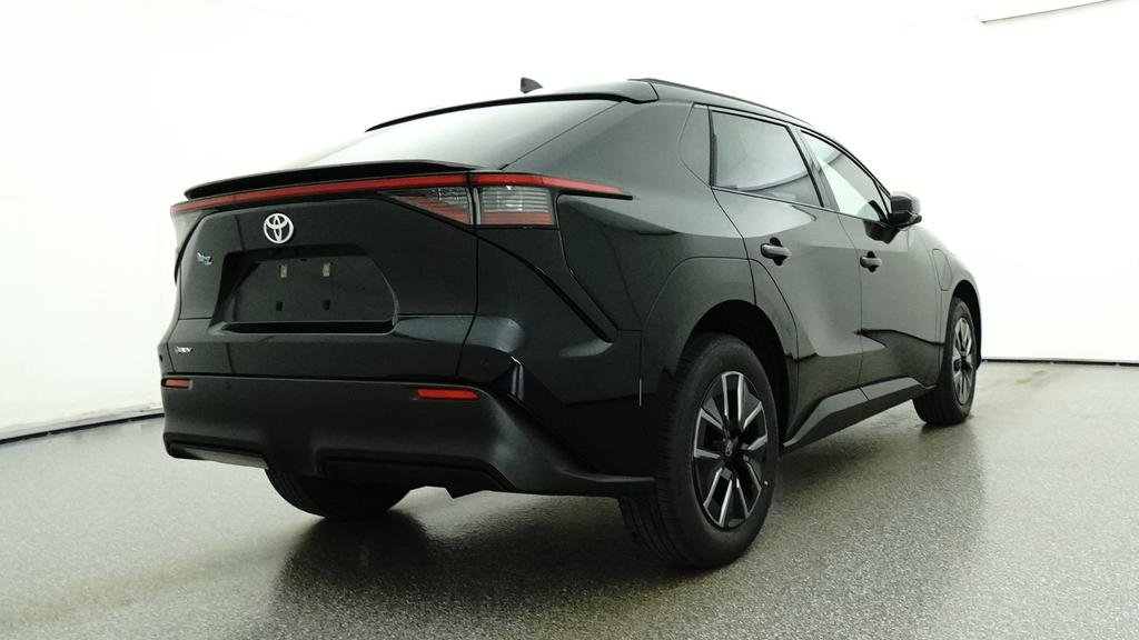 New 2026 Midnight Black Metallic Toyota XLE image 21