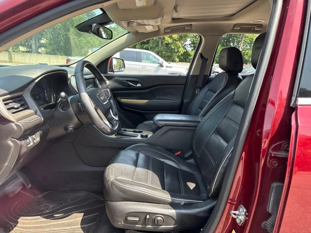 Used 2017 CRIMSON RED TINTCOAT GMC Denali image 11