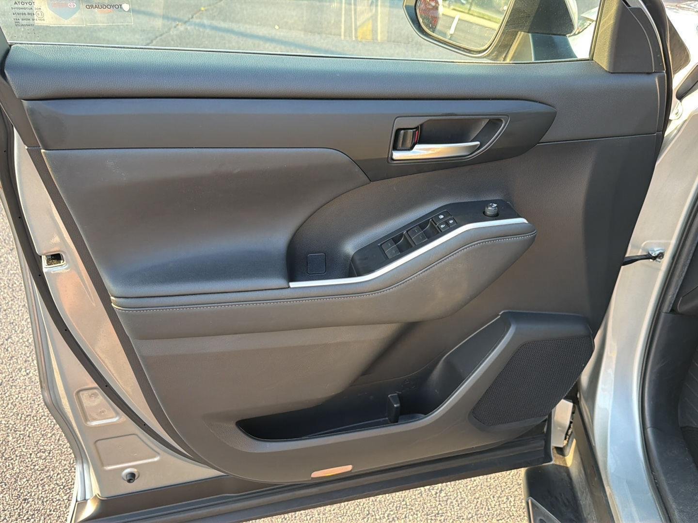 Used 2023 Celestial Silver Metallic Toyota XLE image 17