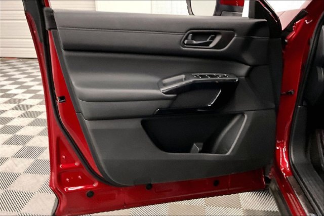 Used 2023 Scarlet Ember Tintcoat Nissan SV image 21