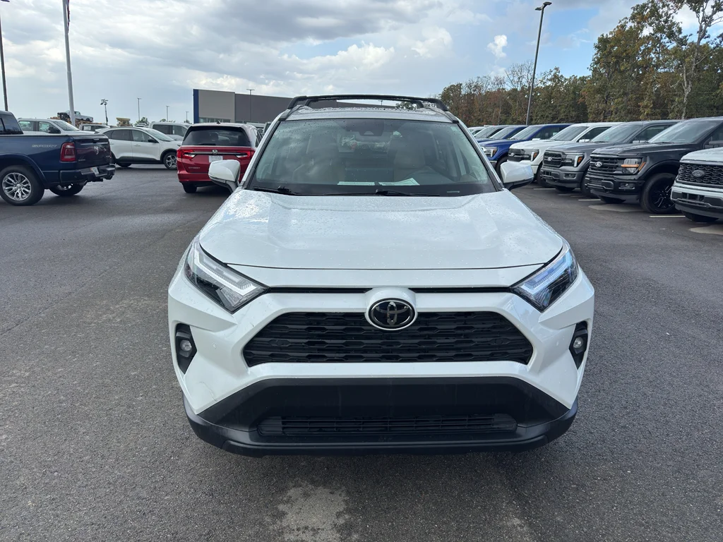 Certified Used 2024 Wind Chill Pearl Toyota XLE Premium image 2