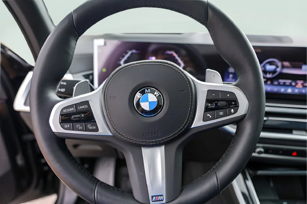 Used 2026 Black BMW sDrive40i image 13