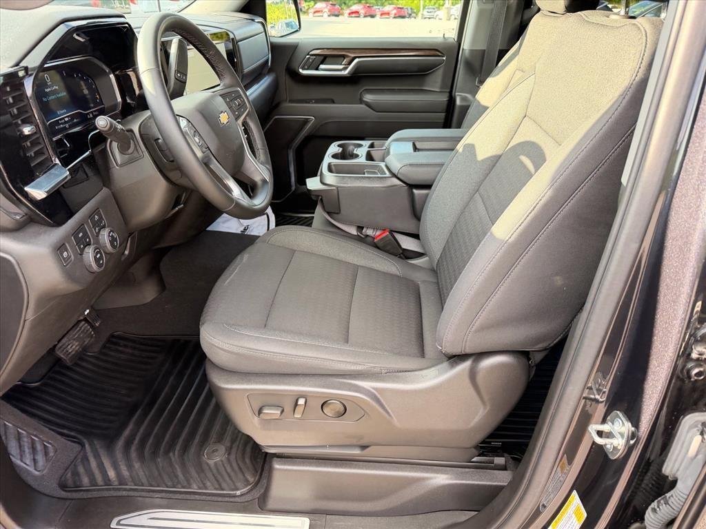 Used 2023 Black Chevrolet LT image 10