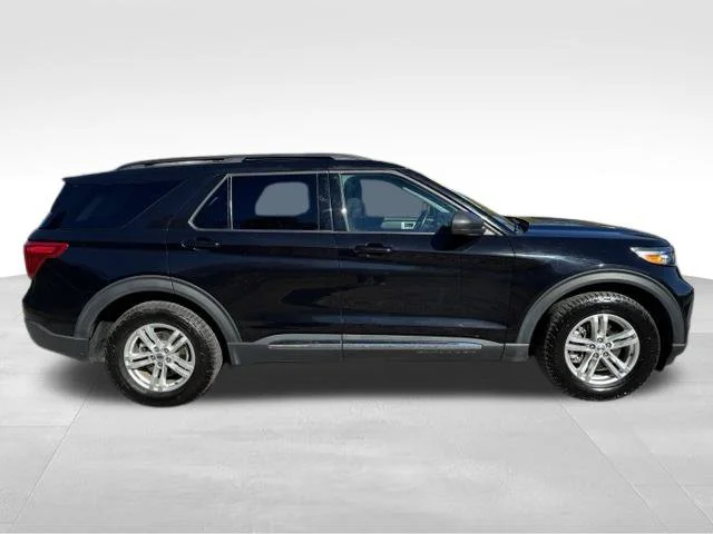 Used 2023 Black Ford XLT image 10