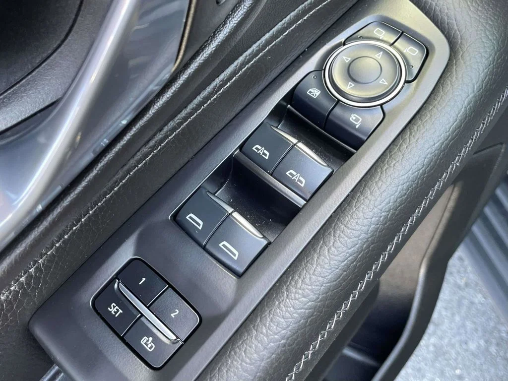 Used 2024 Black GMC Denali image 30