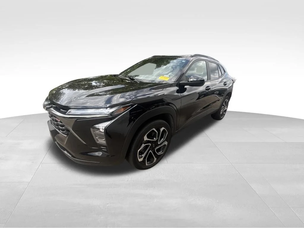 Used 2025 Black Chevrolet 2RS image 2