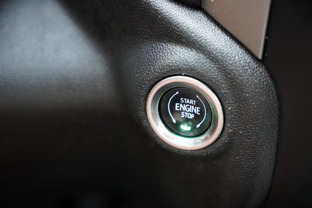 Used 2019 SHADOW GRAY METALLIC Chevrolet LTZ image 33