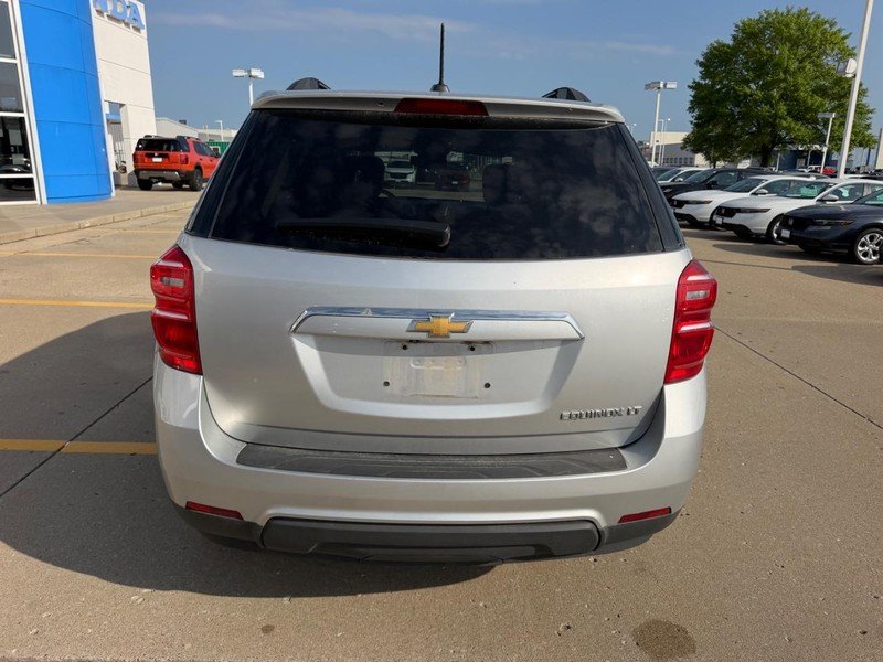 Used 2016 Silver Ice Metallic Chevrolet LT image 3