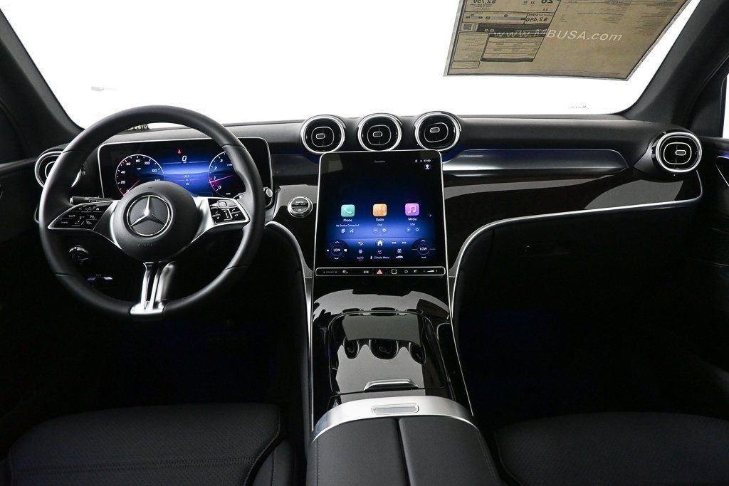2025 Mercedes-Benz GLC Base - Photo 17