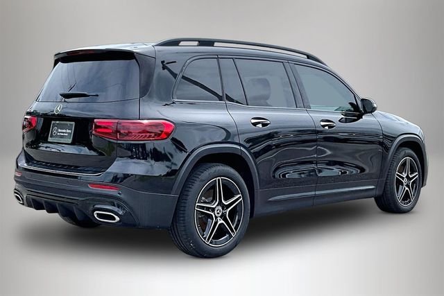 Used 2024 Black Mercedes-Benz GLB 250 image 5