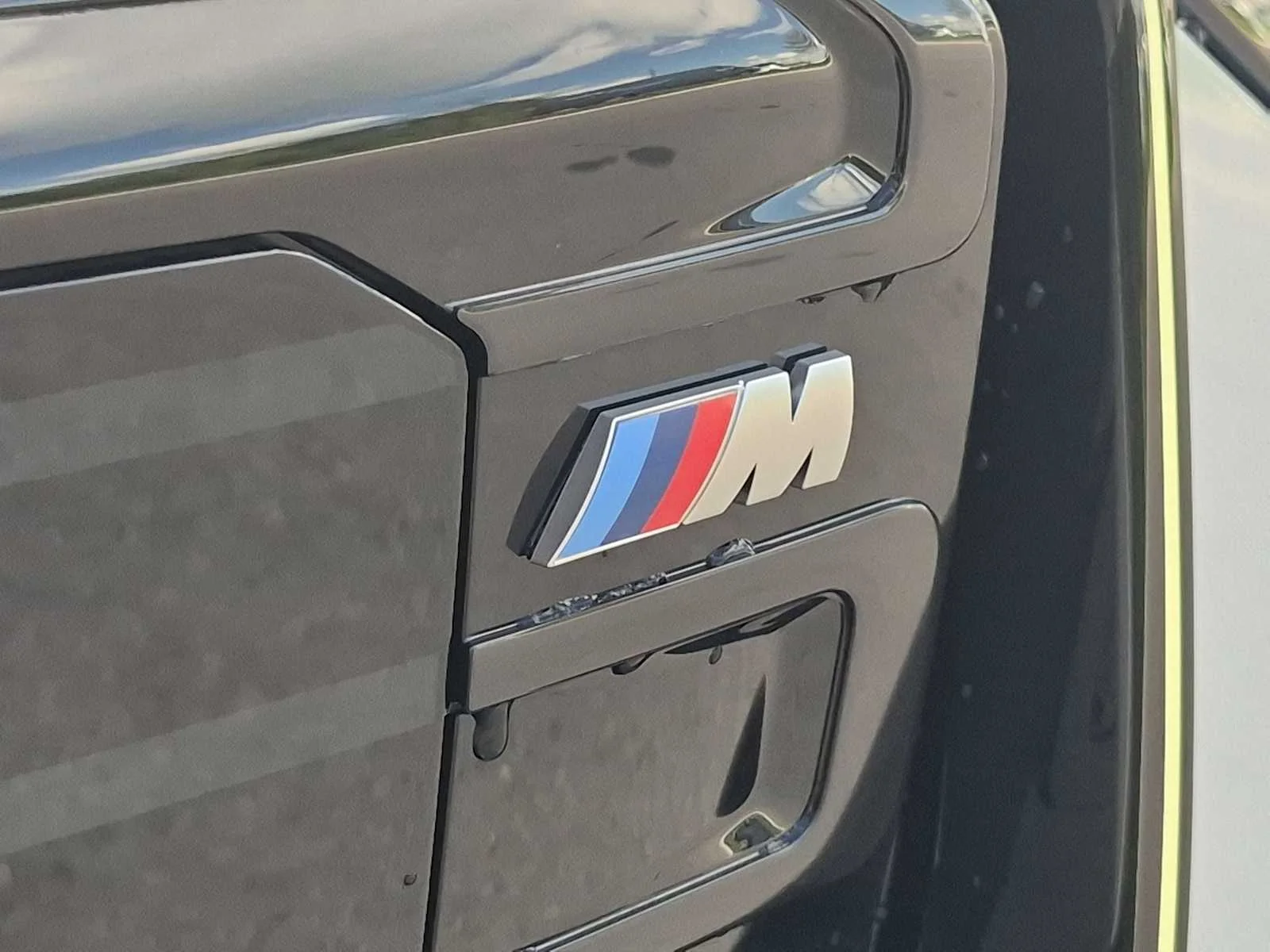 New 2026 Alpine White BMW M50 xDrive image 12