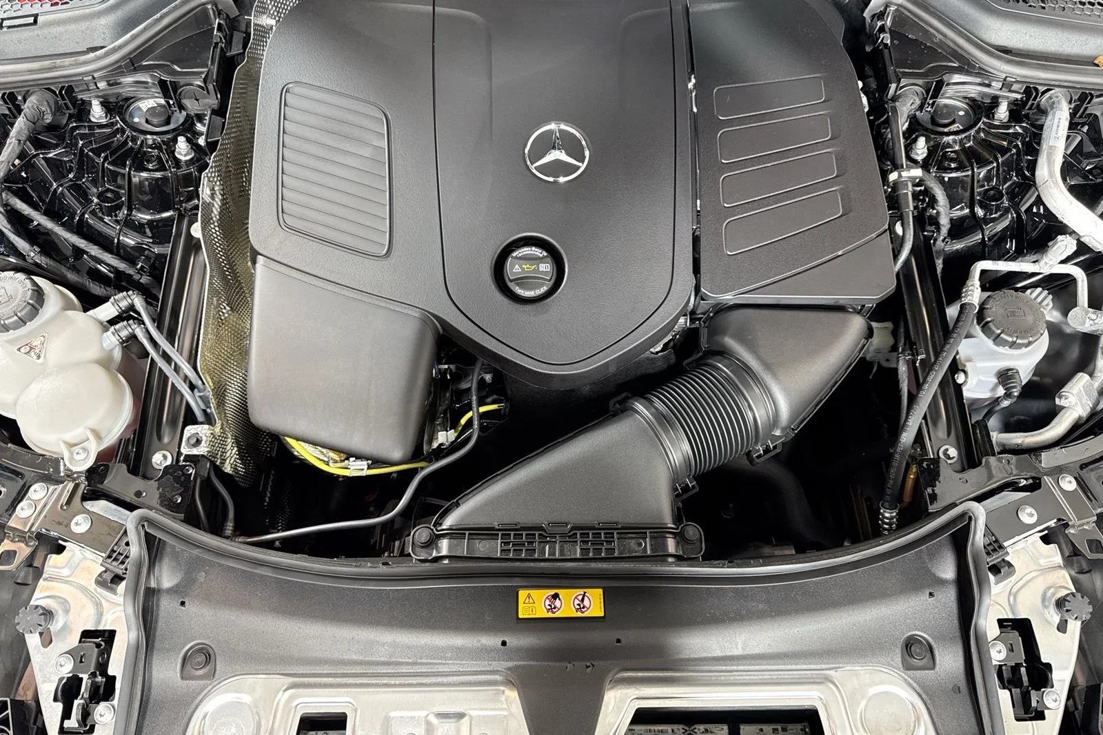 Used 2026 Obsidian Black Metallic Mercedes-Benz E 350 image 29