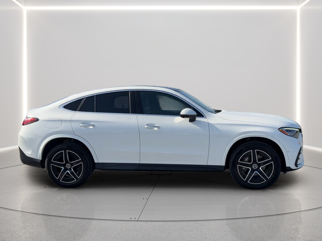 Used 2025 White Mercedes-Benz GLC 300 Coupe image 4